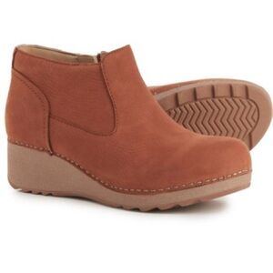 Dansko Women's Tan Ankle Booties